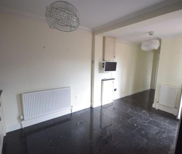4 bedroom detached house to rent - Photo 5