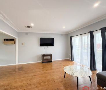 97 Fay Avenue Kooringal NSW 2650 - Photo 2