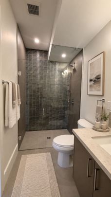 For Lease - 43 Elmwood Avenue Unit# #2, Mississauga, Ontario - Photo 1