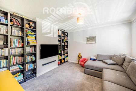 3 bedroom semi-detached house to rent - Photo 3