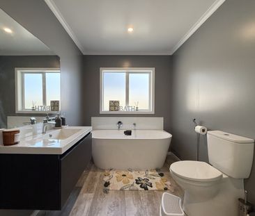 Modern 3-Bedroom House in Wainuiomata - Photo 1