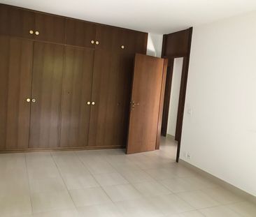 Lugano, appartamento spazioso in piccola palazzina, zona tranquilla - Foto 3