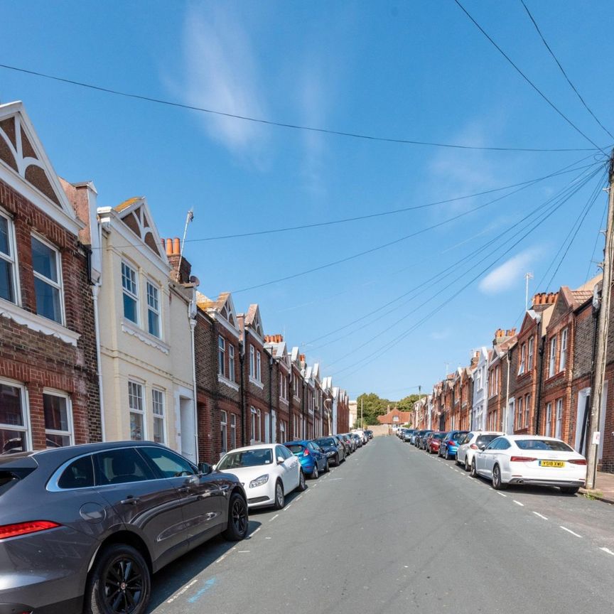 house to rent - Photo 1