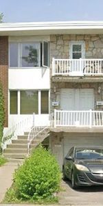 1 400 $ Libre 1er déc. 2025 - Grand 5 ½ (haut 2plex) Inclus : Parking sous Tempo + WiFi ! 438-978-8021 - Photo 3