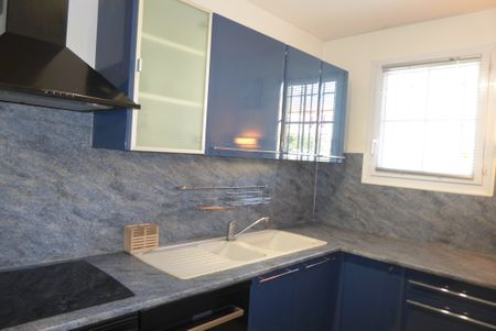 Location Maison 4 pièces 96m² ST CLEMENT DE RIVIERE 34980 - Photo 4