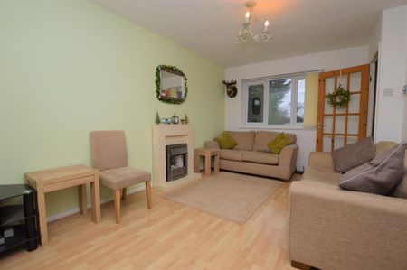 2 bedroom terraced house to rent - Photo 2