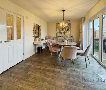 4 bedroom detached house to rent - Photo 3