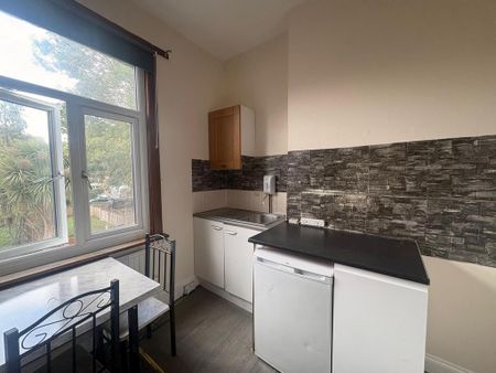 Studio to rent - Photo 3