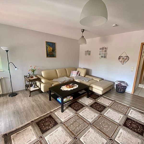 Großzügige 4-Zimmer-Wohnung in zentraler Lage von Marklohe! - Photo 1