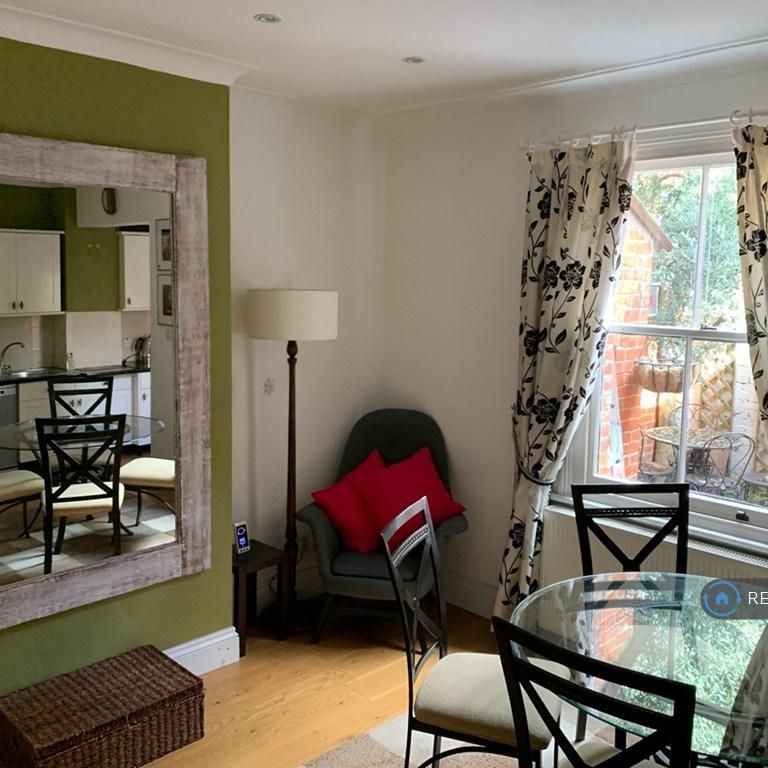 1 bedroom flat to rent - Photo 1