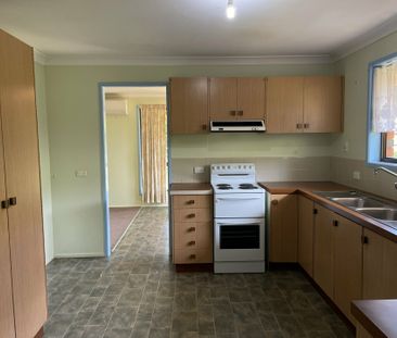 3 Bedroom Brick Home Close to Schools - Photo 1