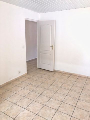 Location Appartement 2 pièces 45m² CAYENNE 97300 - Photo 3