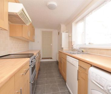 2 bedroom terraced house to rent - Photo 5