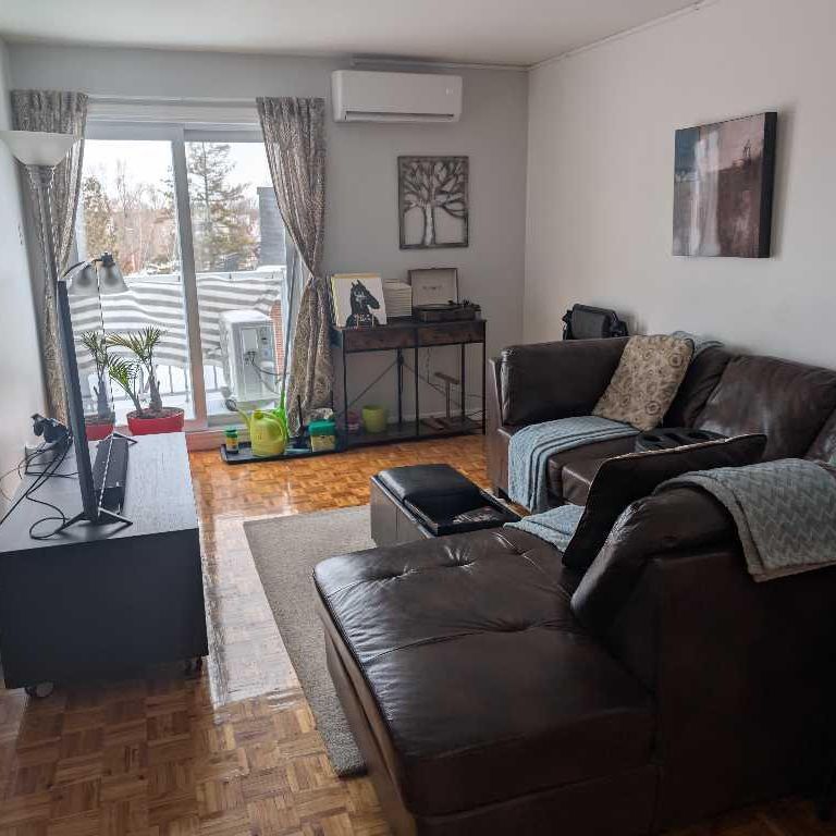 41/2 Boisbriand dispo Juillet 2026 internet l'eau chaud Thermopompe Limatiseur et chauffage + Locker inclus - Photo 1