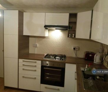1 bedroom in a house share to rent - Photo 6