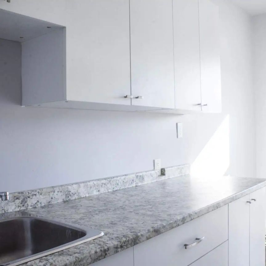 Moodie Apartments — 1 Bedroom - Photo 1
