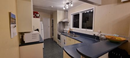 For Rent – 3 Bedroom Home in Wainuiomata - Photo 3