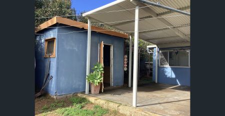 Two Beds Plus Sunroom - Photo 4