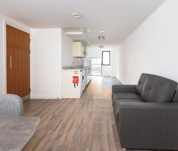 Rent QUBE, West Street, S1 £800pcm - Photo 1