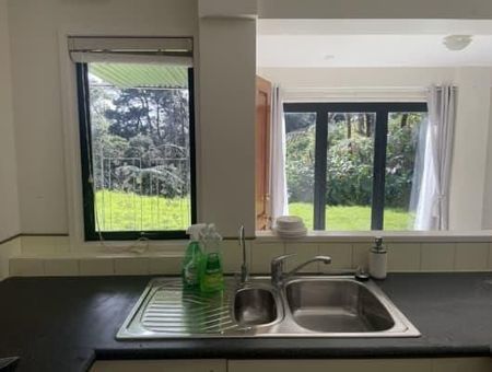 Charming 1BR Flat in Okura/Long Bay - Photo 5