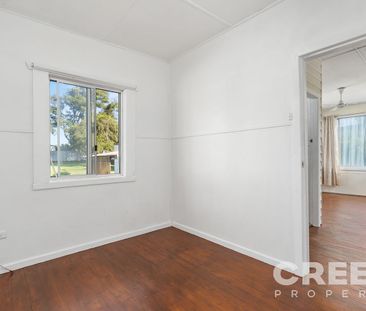 CUTE AND CONVENIENT FAMILY HOME - Photo 3