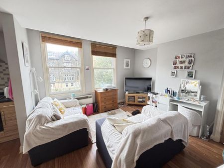 1 bedroom flat to rent - Photo 4
