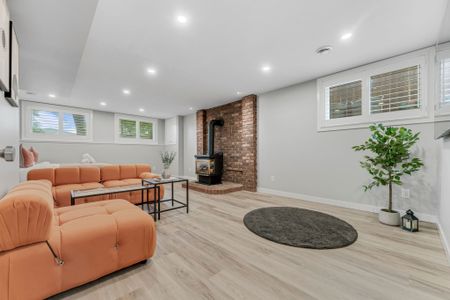 For Lease - 11 Nickel Street, St. Catharines, Ontario - Photo 4