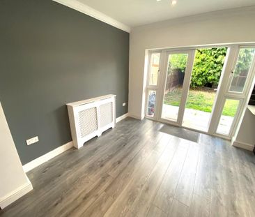 3 bedroom terraced house to rent - Photo 2