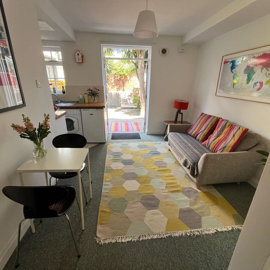 1 Bed Flat, Southey Street, BS2 - Photo 1