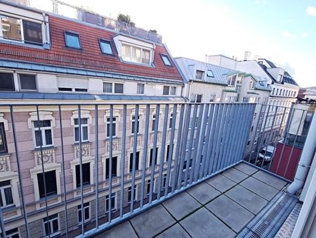 AM SPITZ-NÄHE, gepflegte 36 m2 Neubau mit 4 m2 Balkon, 2 Zimmer, Komplettküche, Wannenbad, Parketten, Garagenplatz möglich, Leopold-Ferstl-Gasse - Photo 2