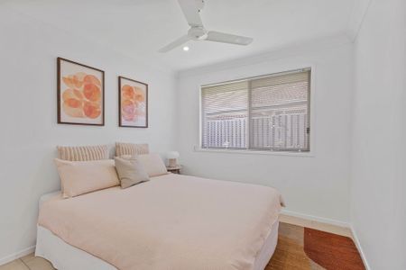 PERFECTLY POSITIONED, REFRESHED AND FUNCTIONAL HOME - Photo 3