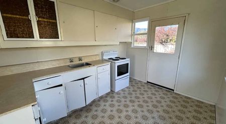 Two Bedroom Unit - Photo 4