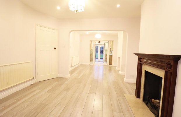 5 bedroom semi-detached house to rent - Photo 1