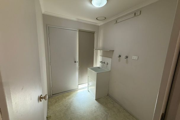 53 Edeys Run, Hampton Park VIC - Photo 1