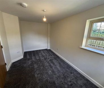 A two bedroom three storey end of terrace property situated on the ... - Photo 1