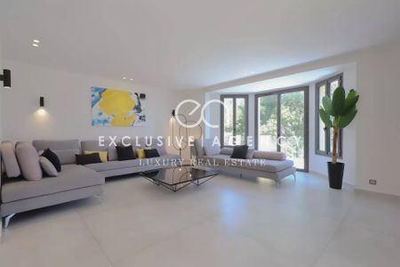 CANNES CROIX DES GARDES VILLA 390 M² AVEC PISCINE - Photo 2