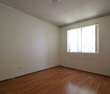 Tiles and Timber Flooring throughout - Photo 2