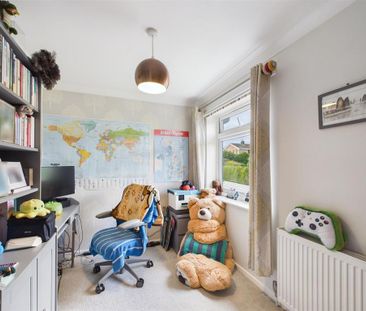 4 bedroom detached house to rent - Photo 6
