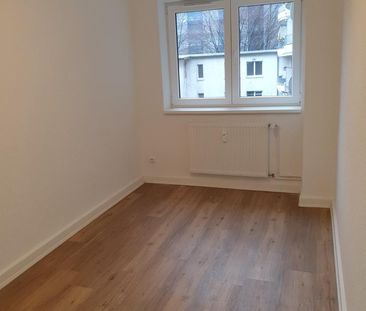 WG-Zimmer in einer Dreizimmerwohnung - Photo 1