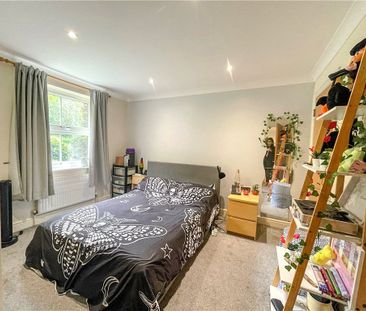 Victoria Mews, St. Judes Road, Englefield Green, Egham, TW20 0BF - Photo 4