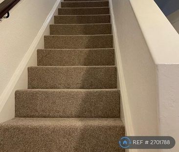 3 bedroom terraced house to rent - Photo 4