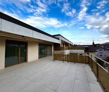 ERSTBEZUG! Exklusive 3.5-Zimmer-Attikawohnung in Alterswil - Photo 3