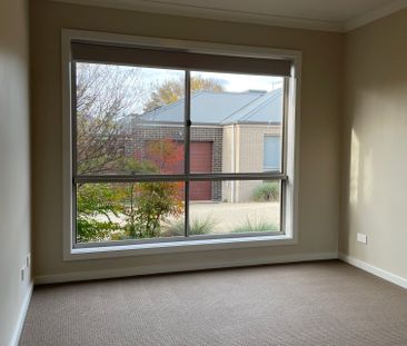 3/9 DONNOLLEY COURT, Lavington NSW 2641 - Apartment For Rent | Domain - Photo 3