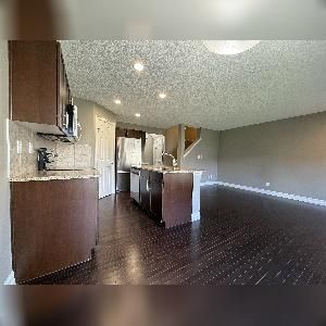 Lakeland Ridge 3 Bed 2.5 Bath Townhome for Rent - Photo 2