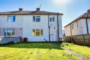 3 BEDROOM House - Semi-Detached - Photo 2