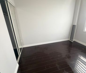 For Lease - 7405 Goreway Drive Unit# 718, Mississauga, Ontario - Photo 4
