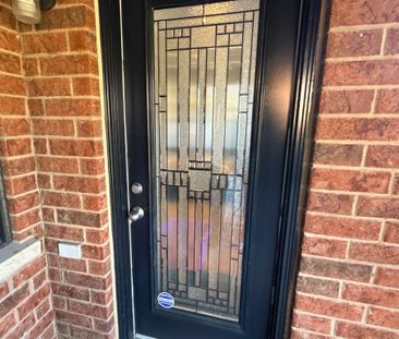 For Lease - 42 Booth Street, Bradford West Gwillimbury, Ontario - Photo 1