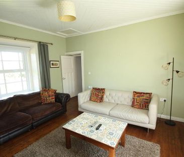 28 Killyleagh Road, Crossgar, Downpatrick, BT30 9LA - Photo 2