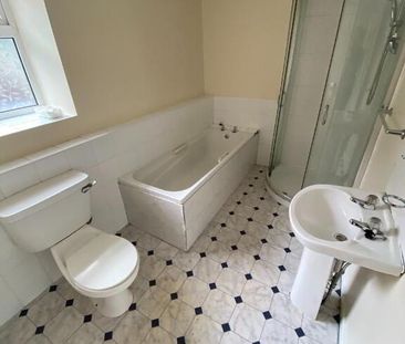 66a St Patricks Avenue, Downpatrick, BT30 6DN - Photo 5