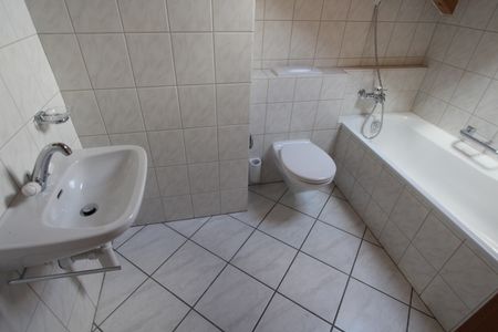 Zu vermieten helle 5,5-Zi-Duplexwohnung mit Weitblick- Biel - Photo 4